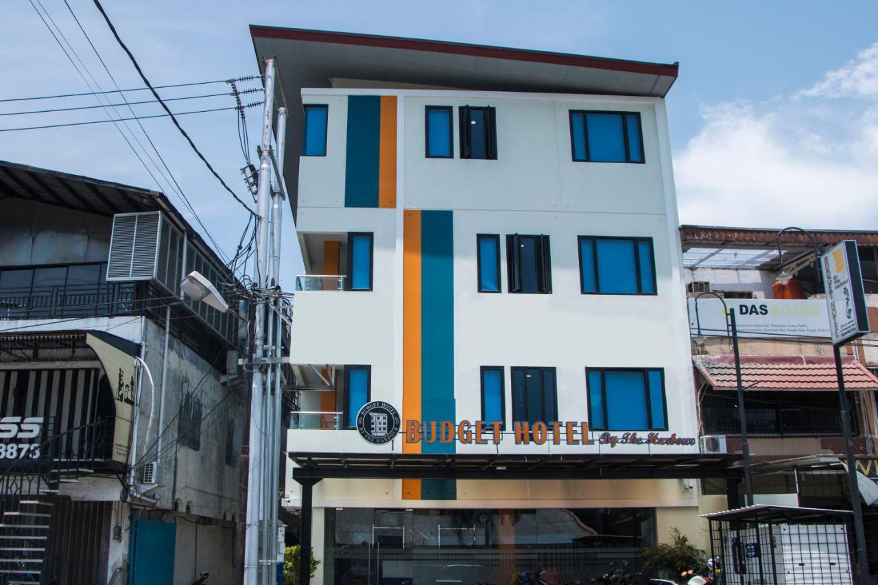 Oyo 592 Budget Hotel By The Harbour ปาดัง ภายนอก รูปภาพ